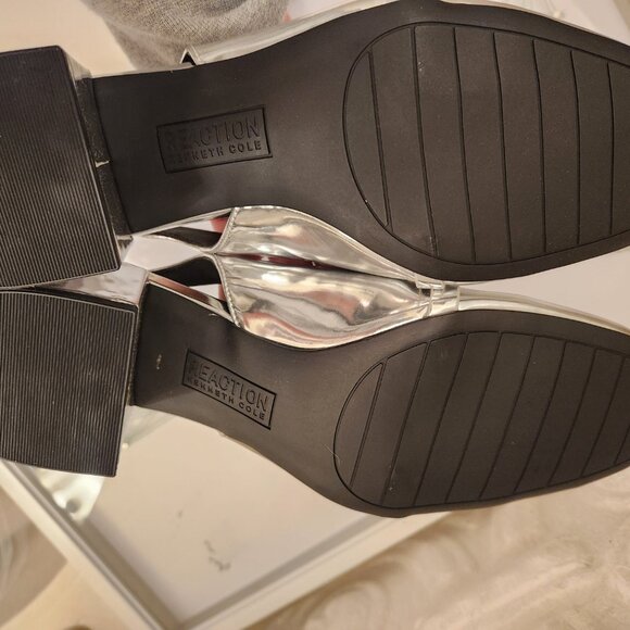 Kenneth Cole Reaction "Lindy" Silver Mary Janes. NIB. Size 9 - Picture 9 of 12